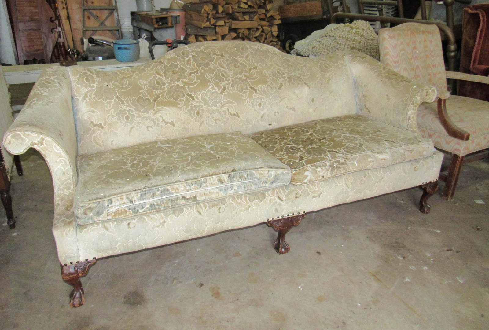 Chippendale Style Sofa and 2 Chairs: Lot is sofa and 2 chairs