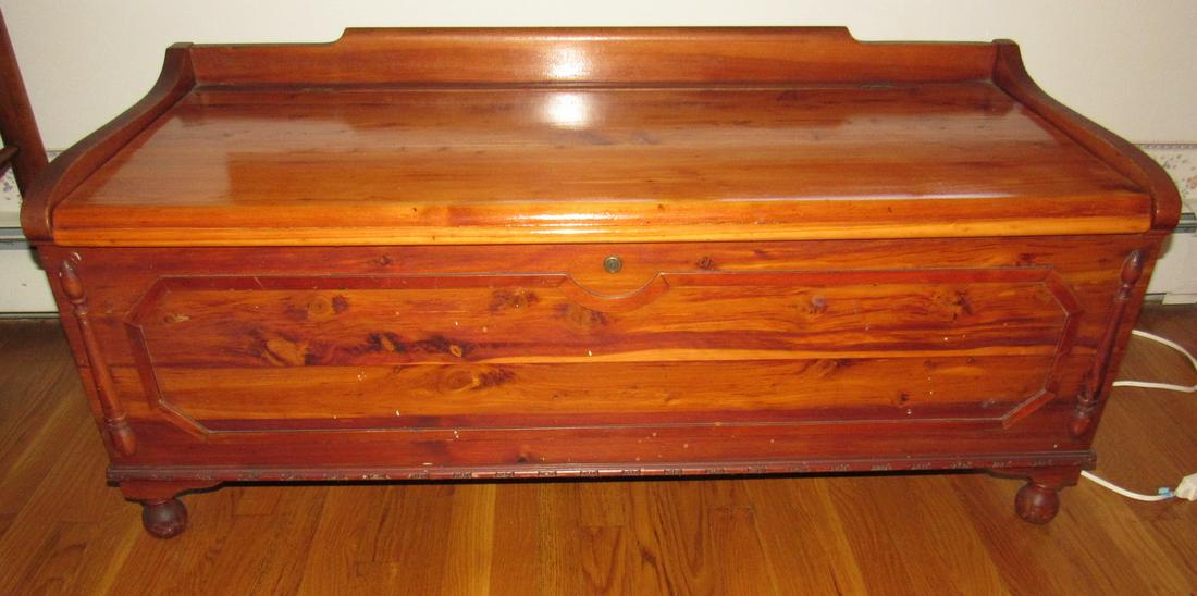 Cedar Chest: Apprx 19"x47" x 21" tall