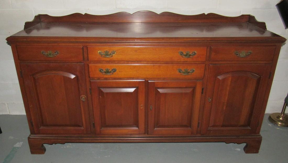 Sideboard: Approx 20" x 66"