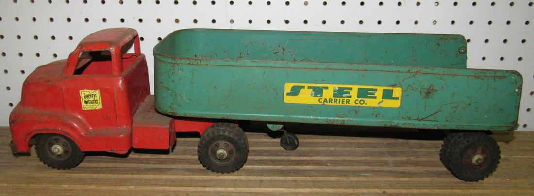 Buckeye Toys Tractor Trailer: Approx 22 1/2" long