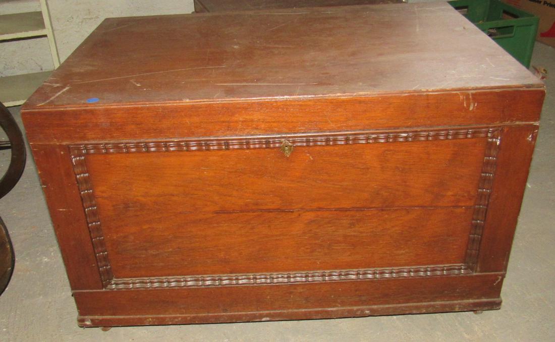 Blanket Chest: Apprx 22 1/2" x 33 1/2" x 21" tall