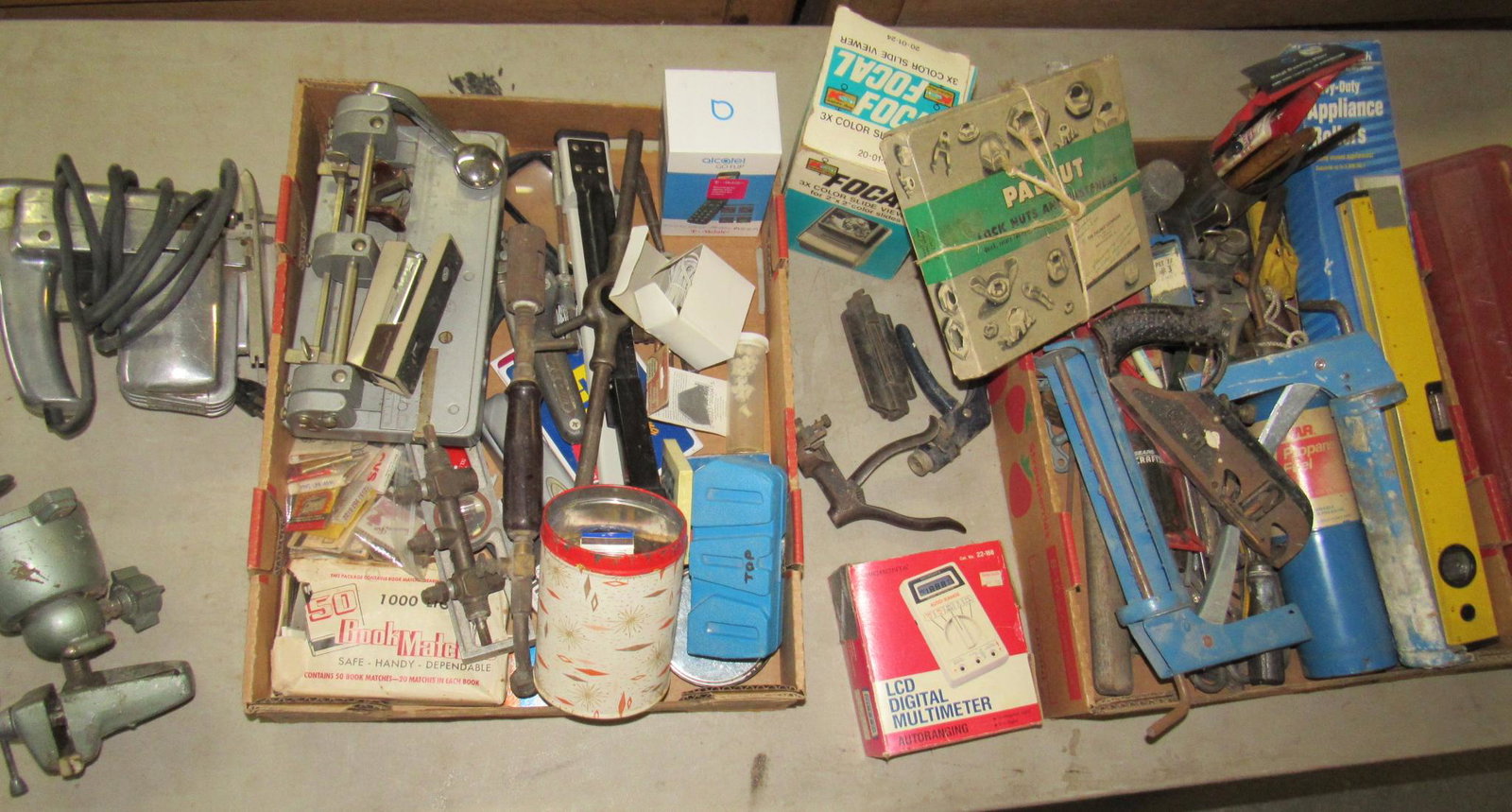 Stanley Plane Chevrolet Valve Covers Misc Tools: Getting all pictured on table. MUST TAKE ALL