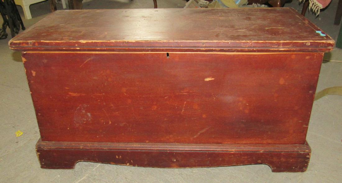 Red Painted Blanket Chest: Approx 17" x 39" x 20"