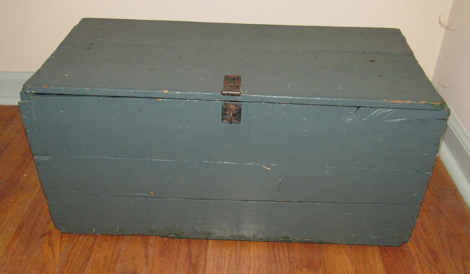 Wood Box: Approx 13" x 28" x 13 1/4" tall