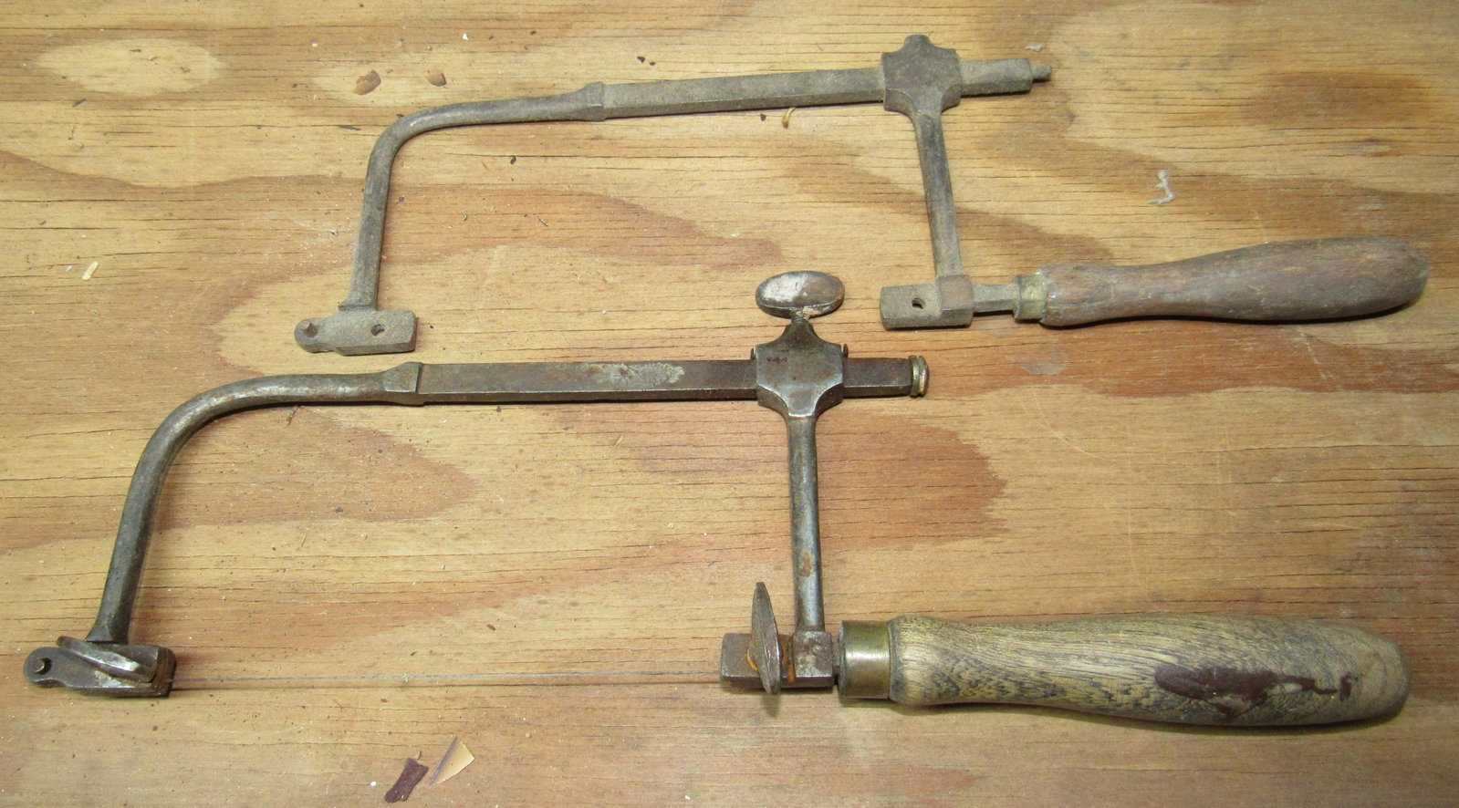 2 Jewelers Saws: 2 Saws