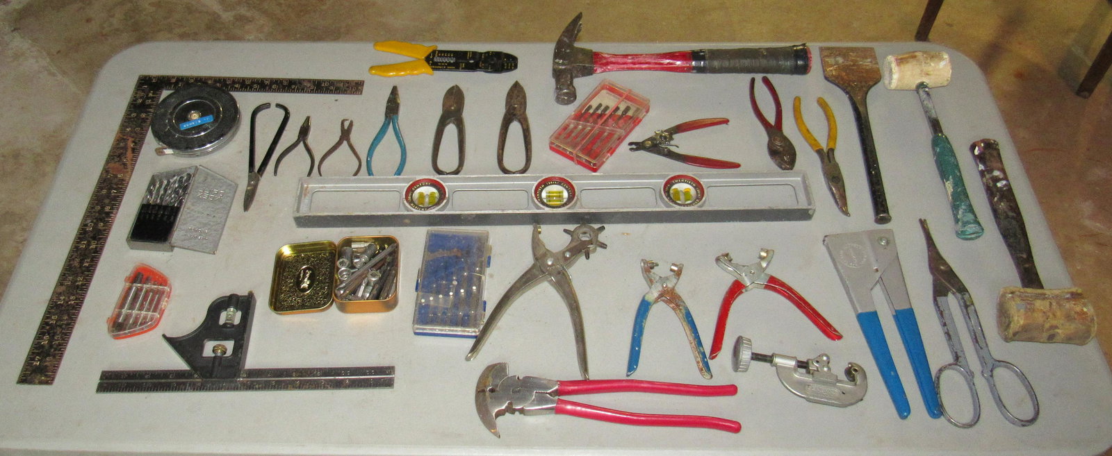 Table Full of Tools: Getting all pictured on table
