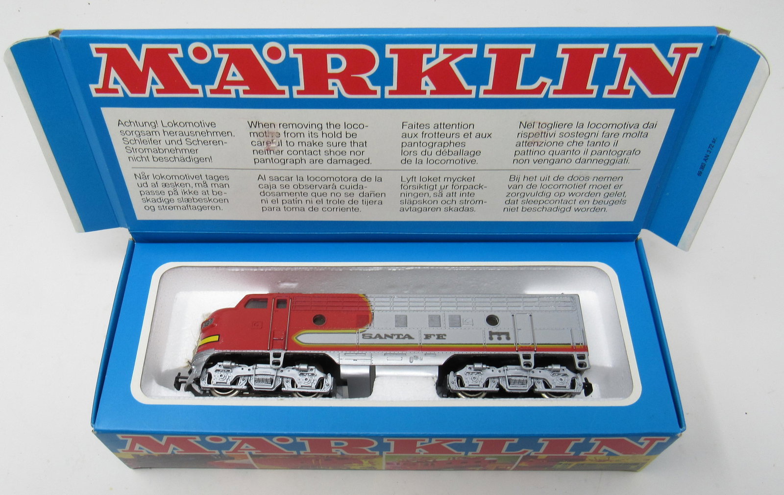 Marklin 4060 Santa Fe Locomotive: With original box