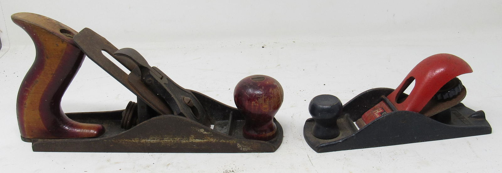 2 Planes Stanley Handyman: Largest is approx 2 1/4" x 9 1/4"