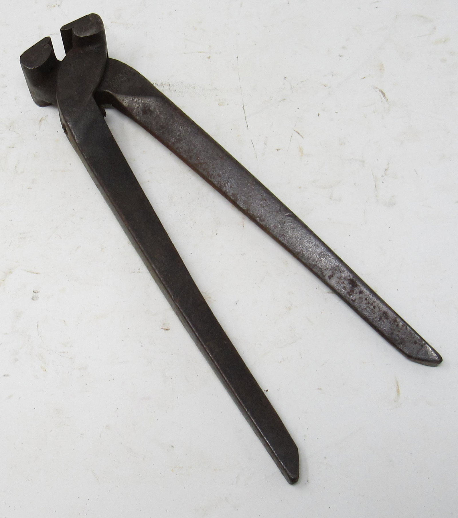 Todd's No 3 Farrier Pliers: Approx 10 1/8" long