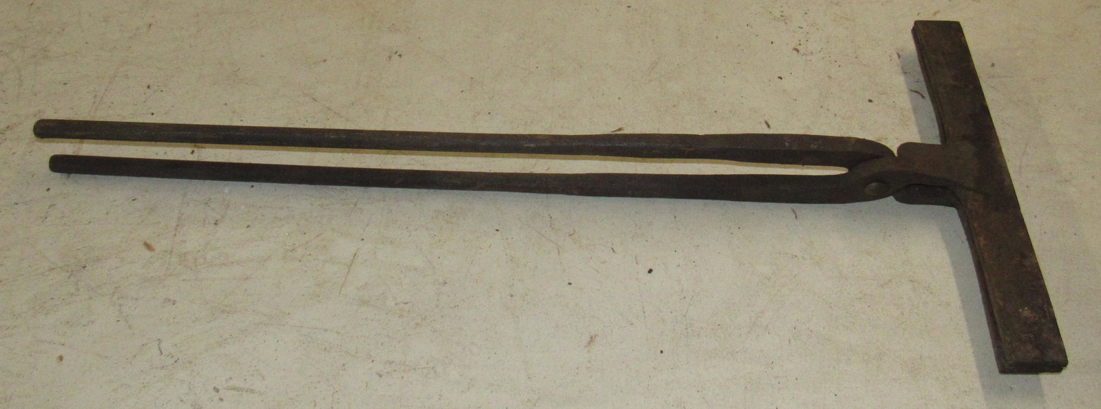 Blacksmith Tongs: Approx 12" x 27 1/2"
