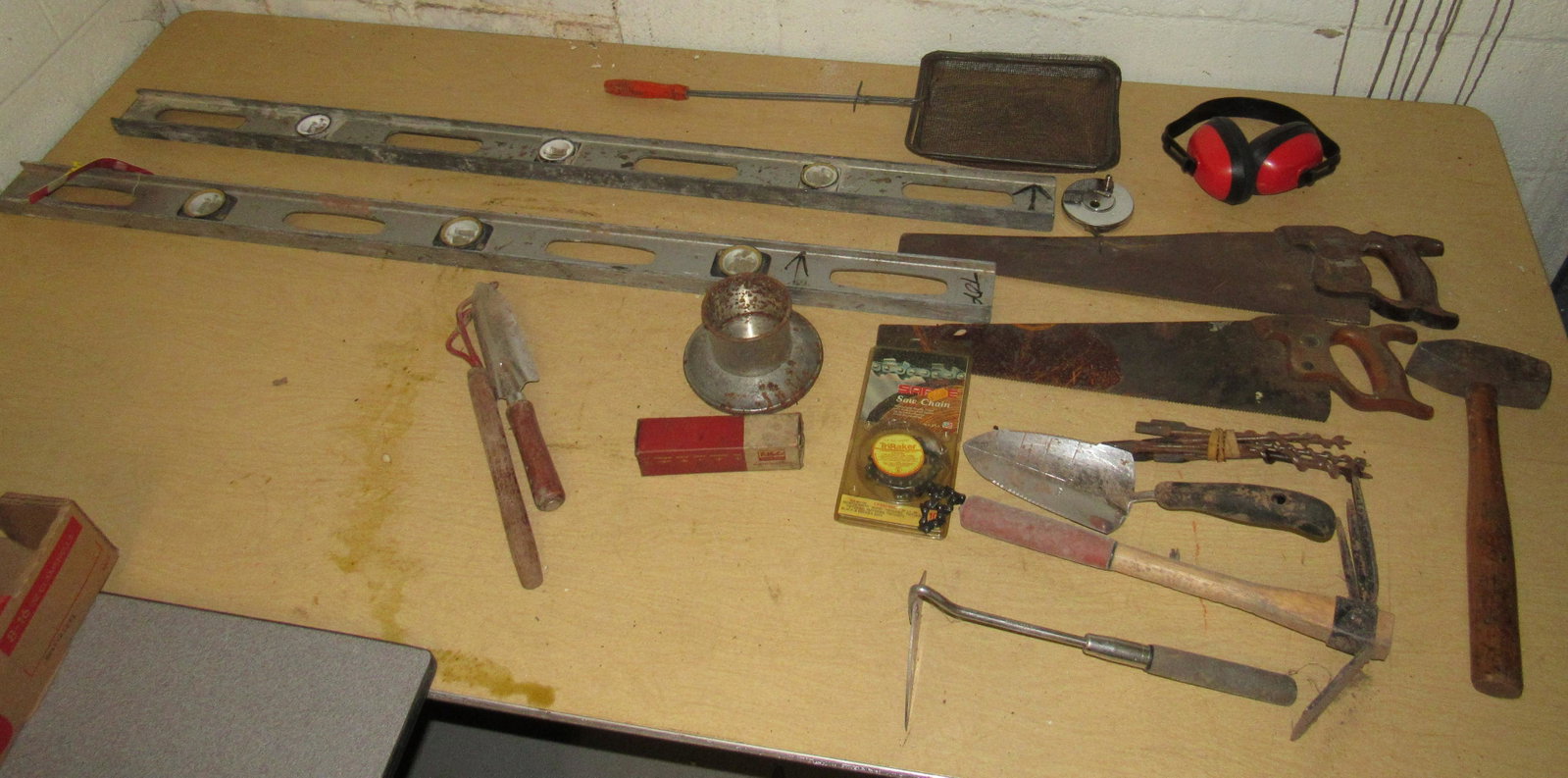 Hammer Disston Hand Saws Tools Table Contents: Includes all pictured on table. Must take all