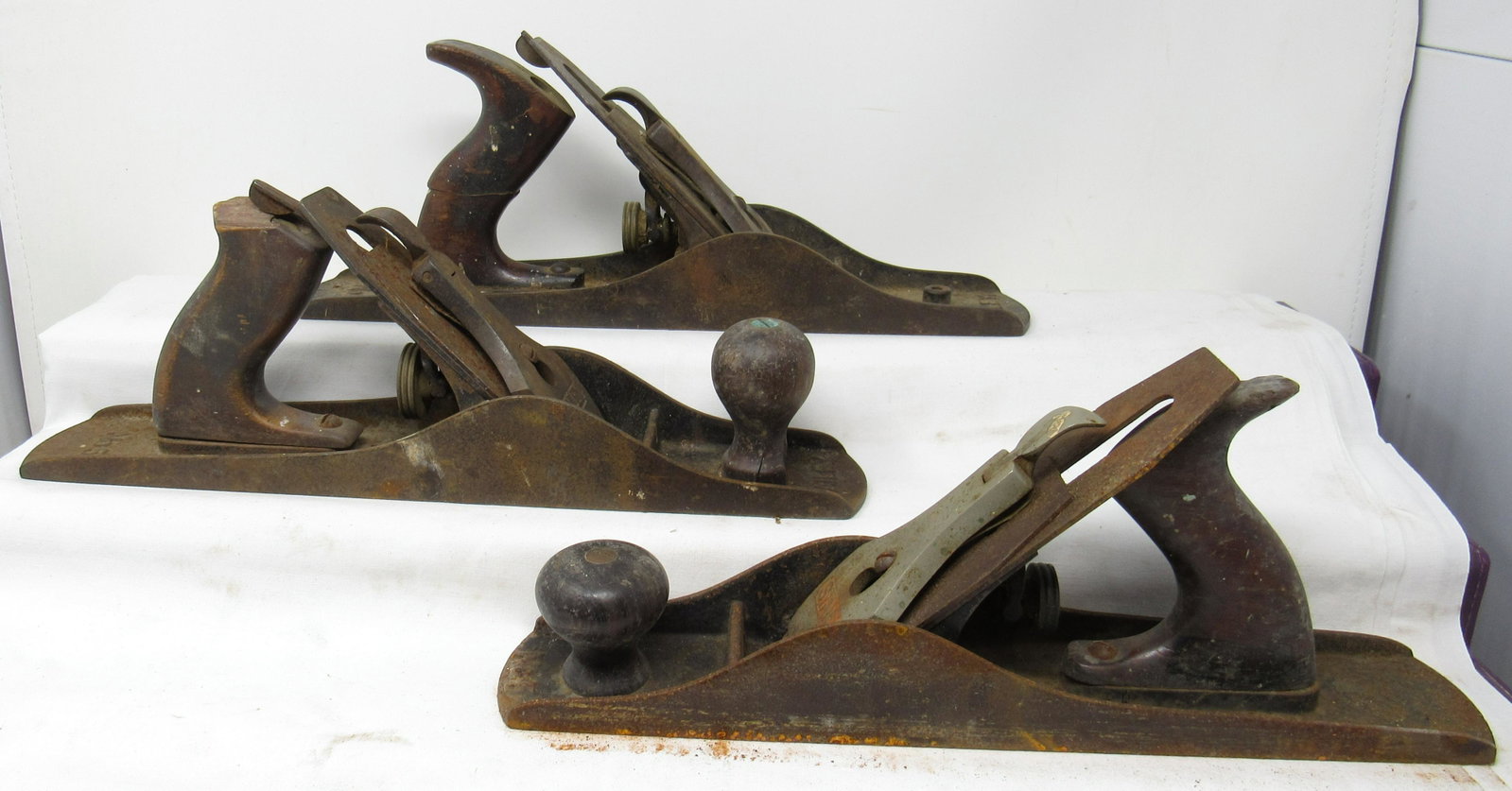3 Stanley Bailey No. 5 Planes Corrugated Bottom: Getting all 3 pictured