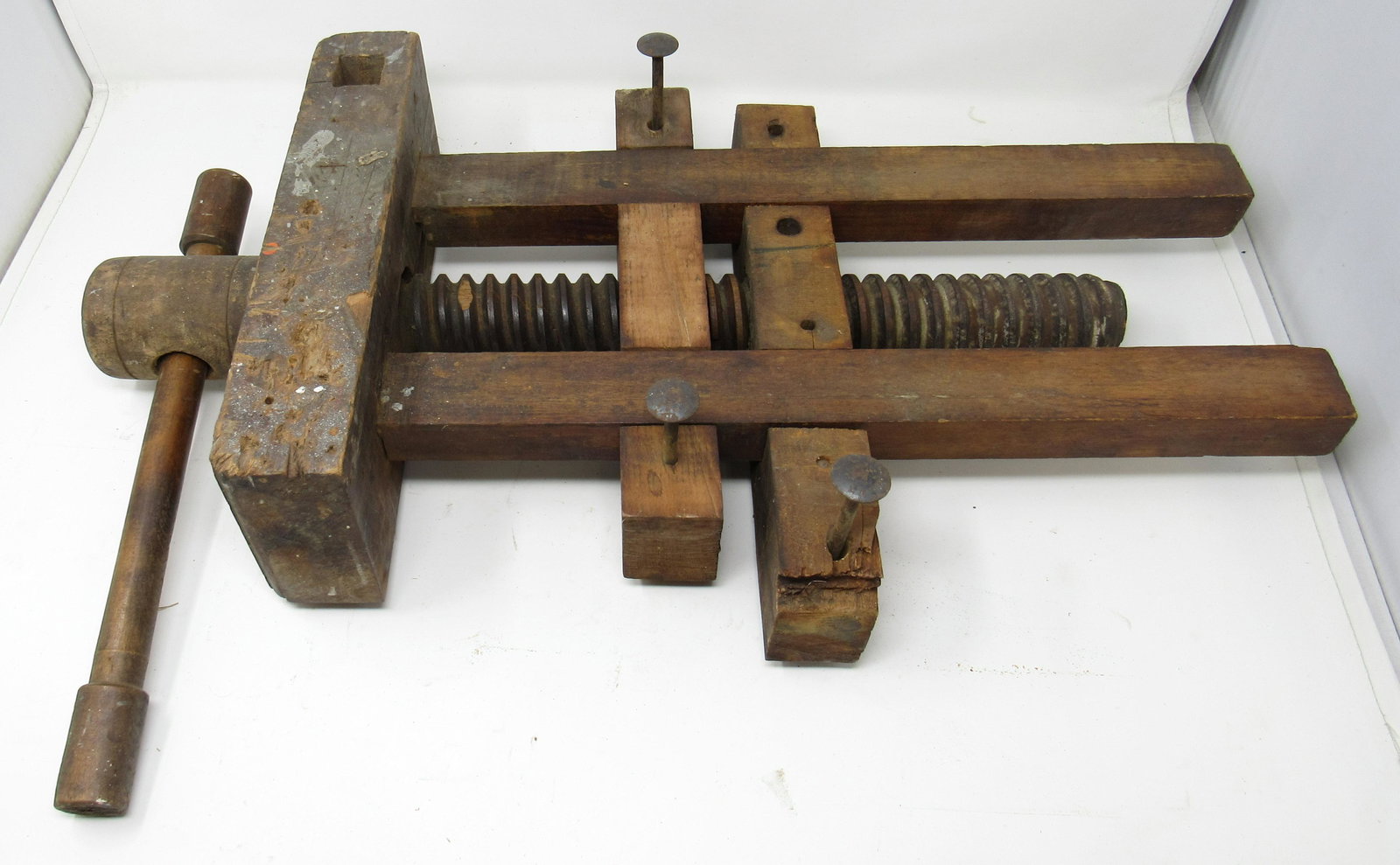 Carpenters Workbench Vise: Approx 12" wide.