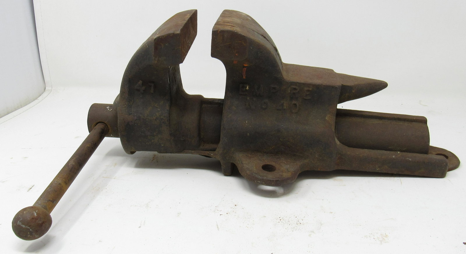 Erie Tool Works Vise: Has approx 4" Jaws