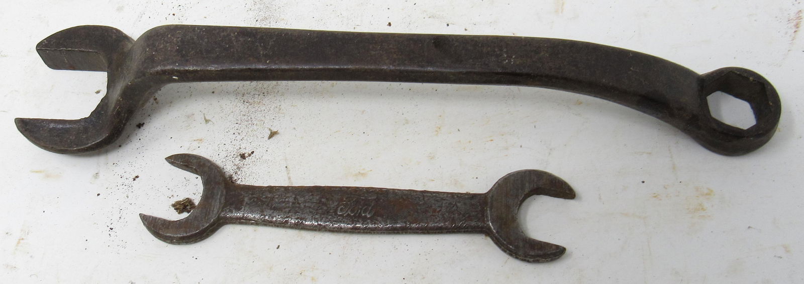 Antique Ford Wrench: The ford wrench ( small one) , is approx 5 3/16" long