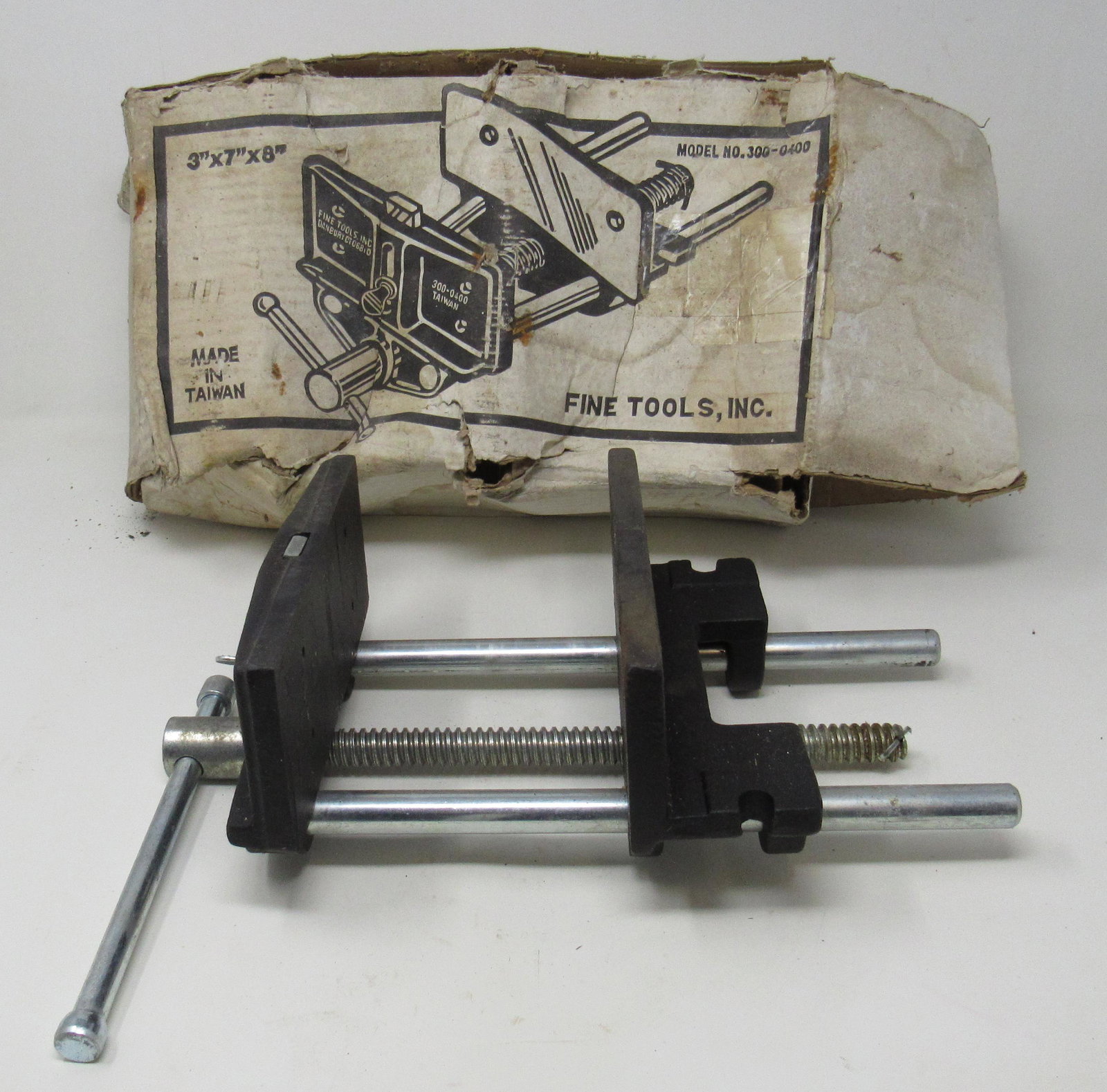 New Fine Tools Carpenters Woodworking Vise: 3"x7"x8"
