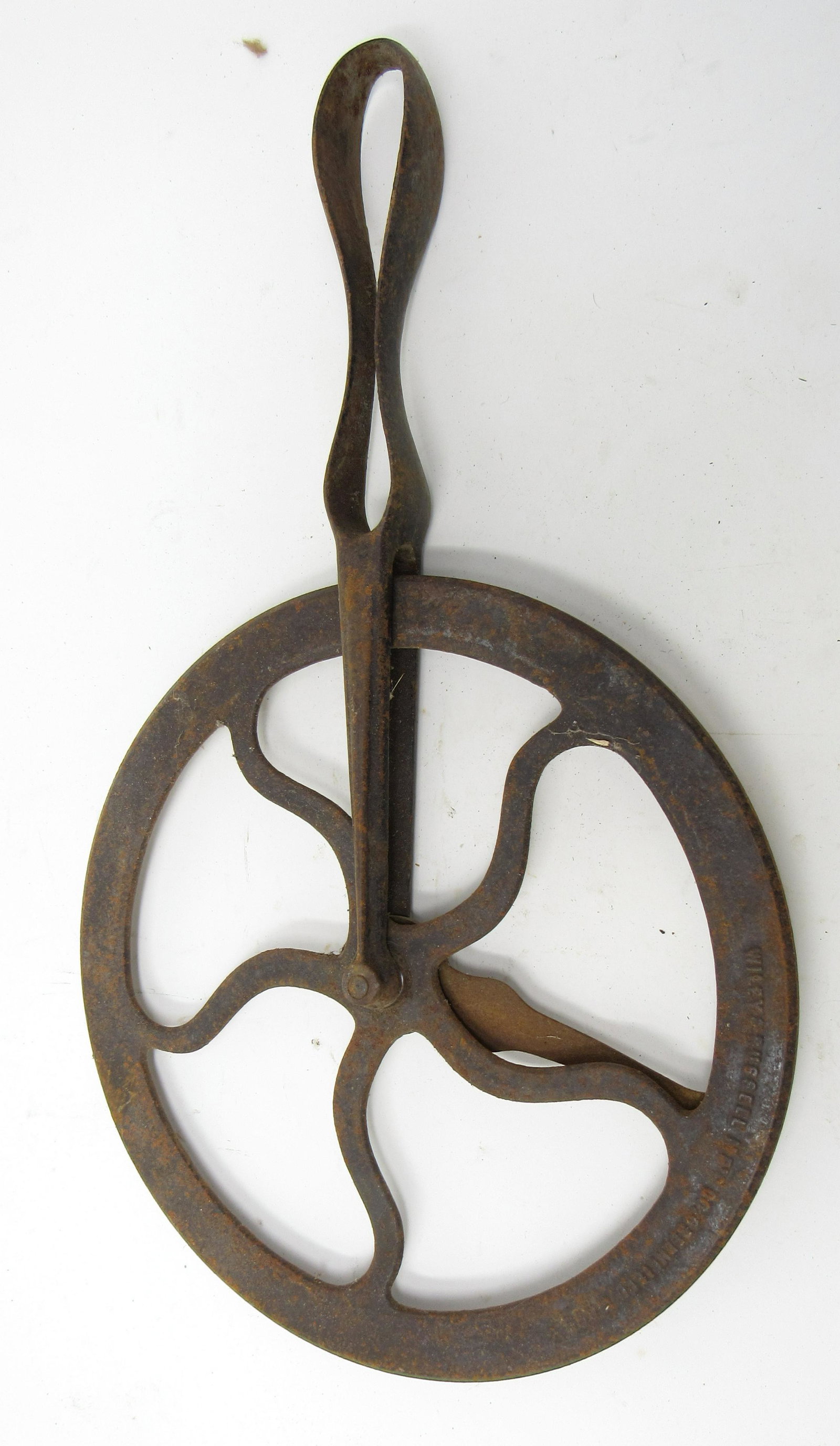 Wiley & Russell Green River Wheel Measure: Wheelrights Measuring device. Approx 7 5/8" in diameter and 12 3/4" long