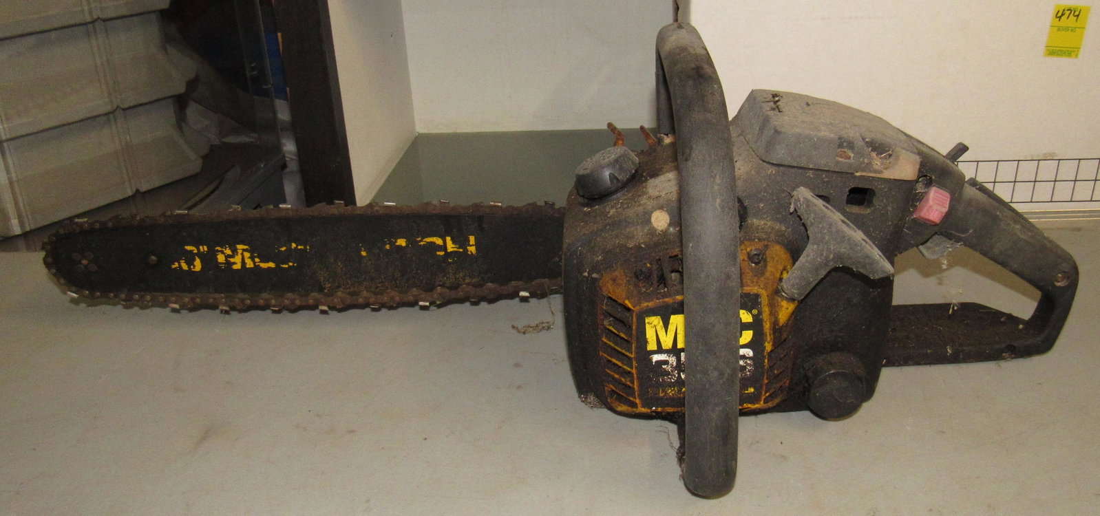 Mac 3516 Chainsaw with 15" Bar: Chain saw