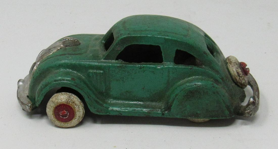 Cast Iron Toy Car: Approx 4 1/2" long.Not old !