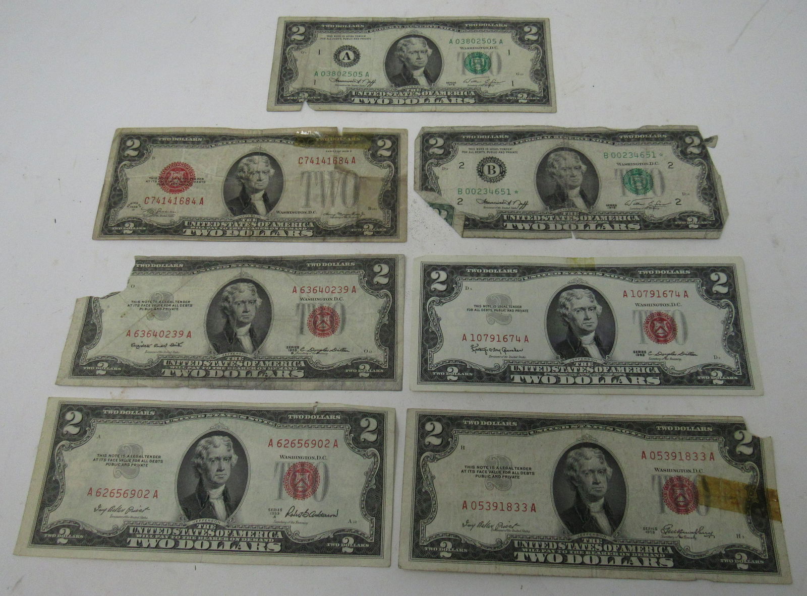 Mixed Lot of $2 Dollar Bills: Getting all pictured