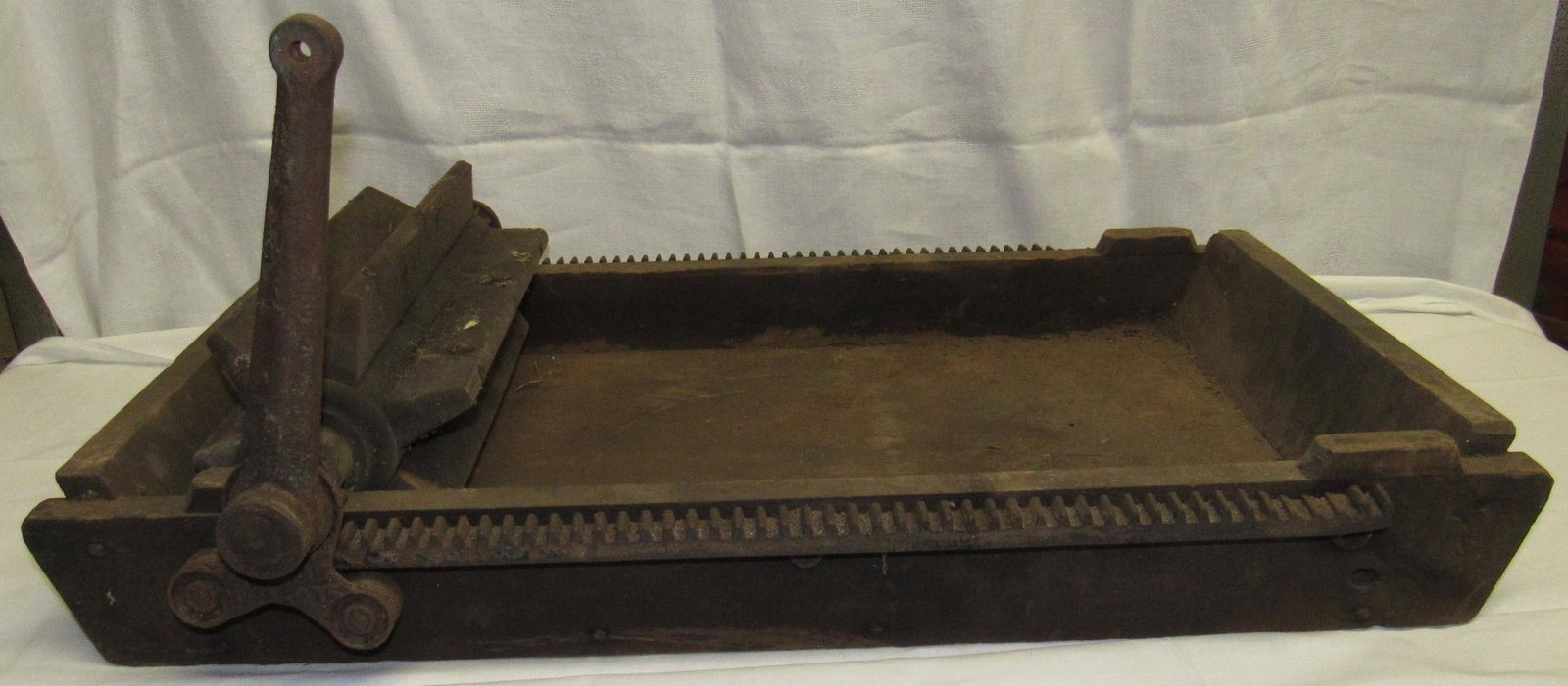 Primitive Butter Worker: Approx 19 1/2" x 28 1/2"