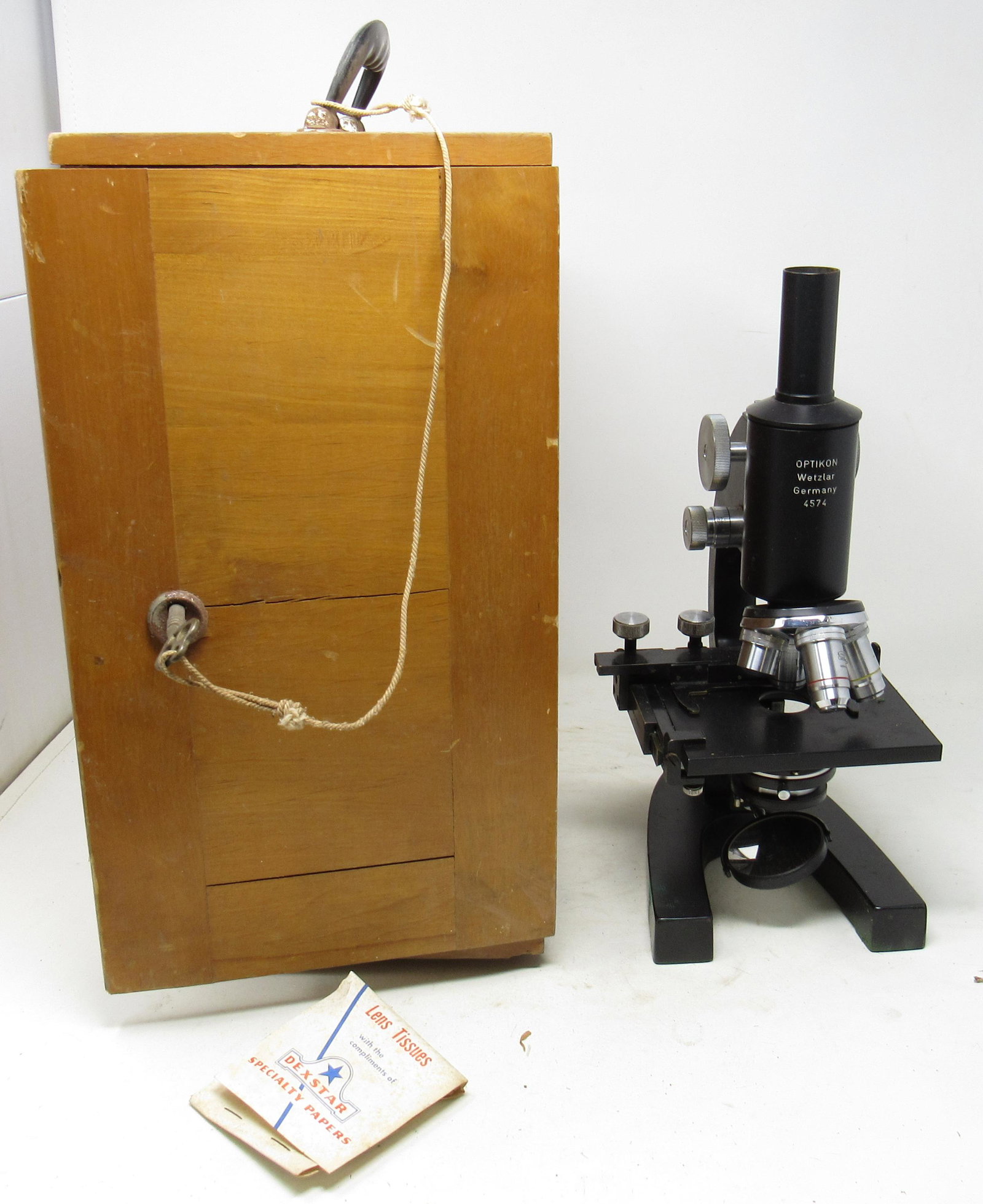 Optikon Wetzler 4574 Microscope Germany: Approx 13 1/2" tall. Comes with case and skeleton key