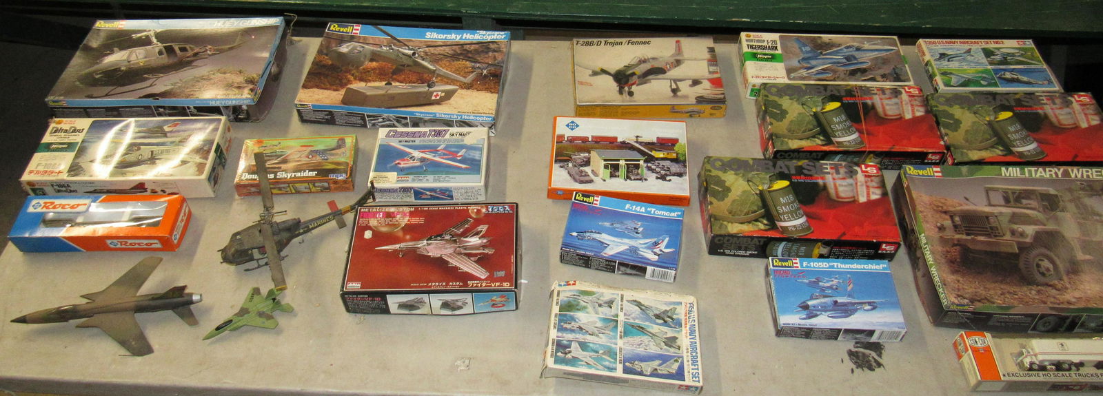 Military Airplane Models Roco Train Car Con Cor: Getting all pictured