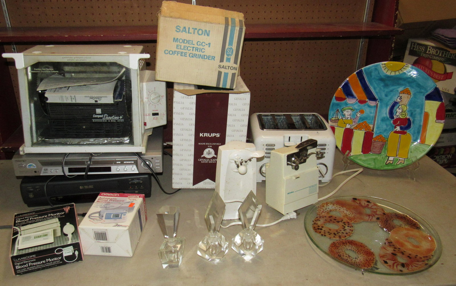 Electronics Small Appliances & Misc: Must take all on table.