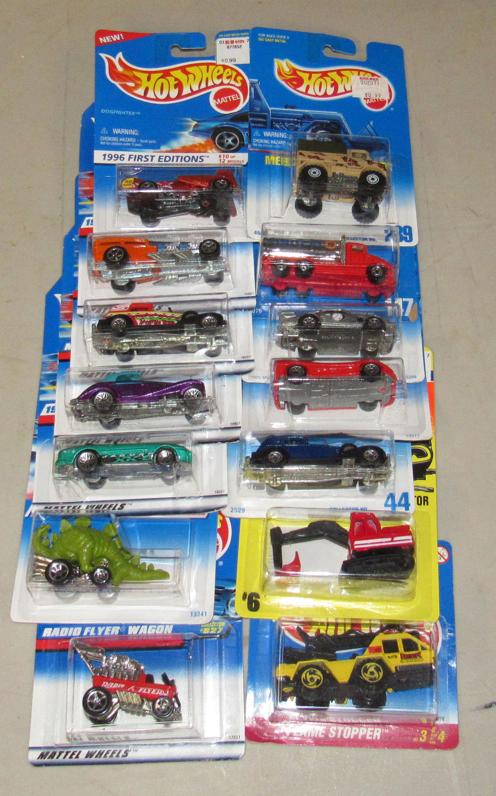 14 Vintage Hot Wheels in Blister Packs: Getting all pictured