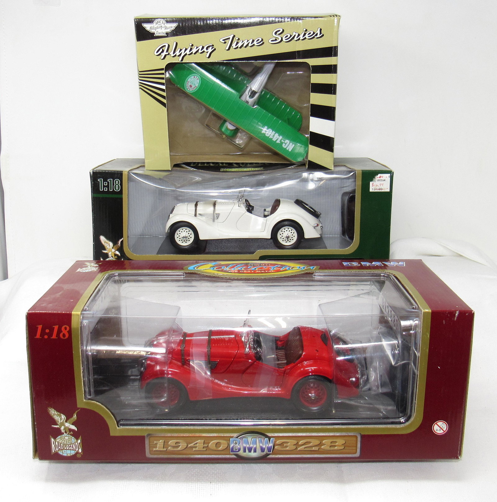 Road Legends BMW Arch Airplane: Road Legends BMW is 1:18 scale.