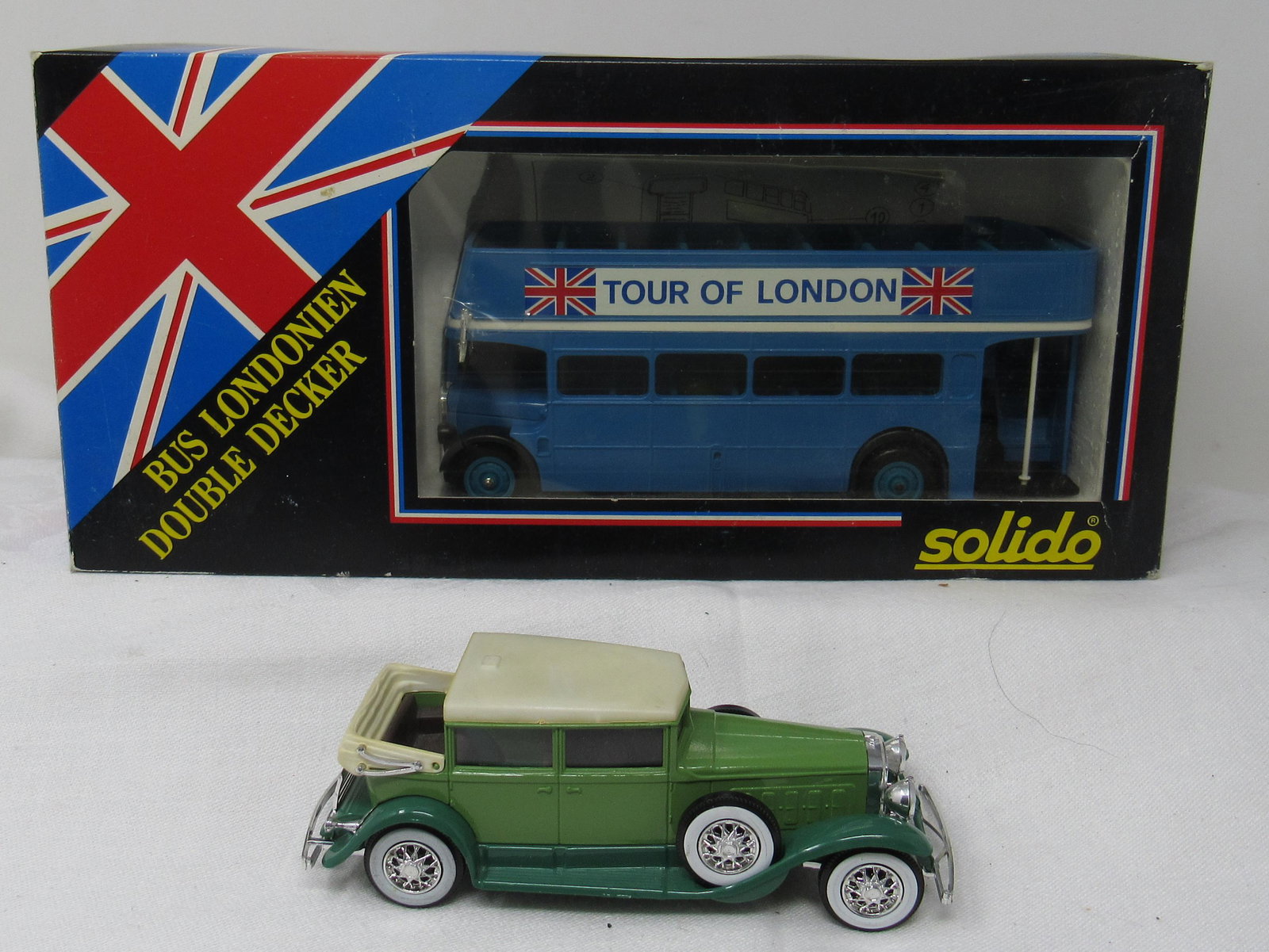 Solido Bus Londonien Double Decker & Car: Bus is approx 6 1/4" long