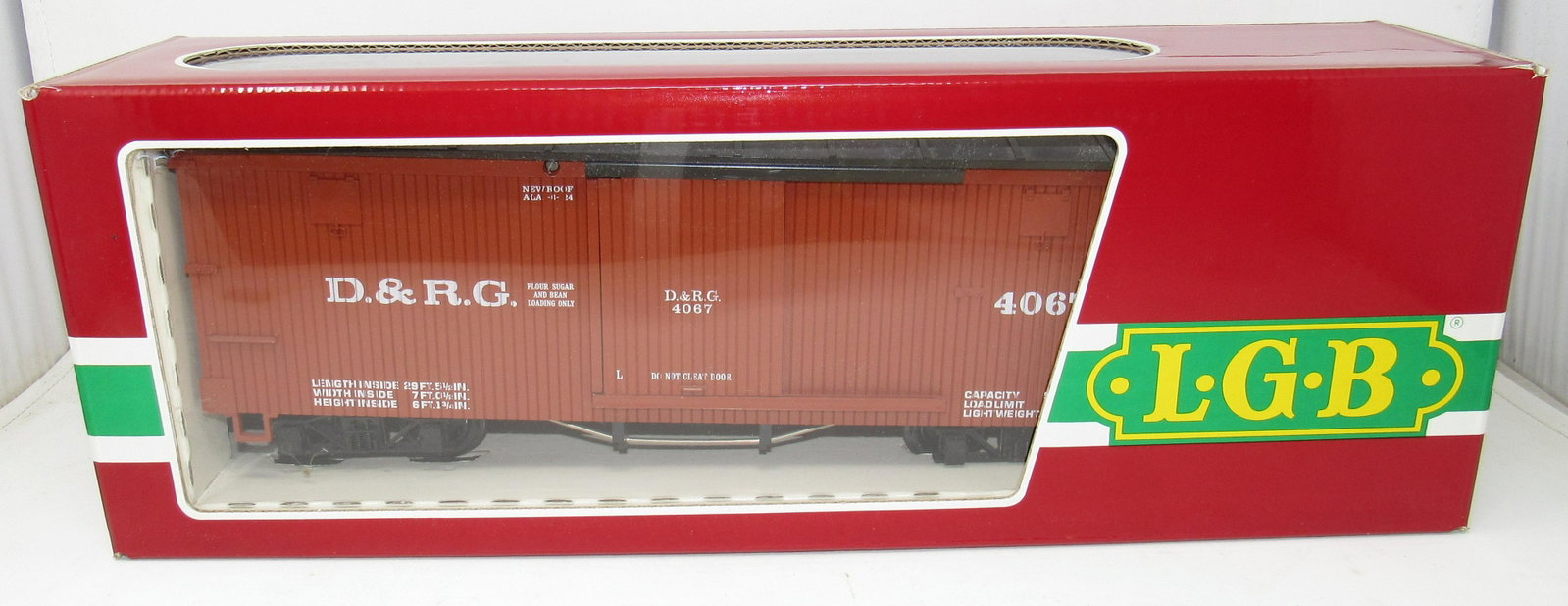 LGB 4067 Box Car: New in box