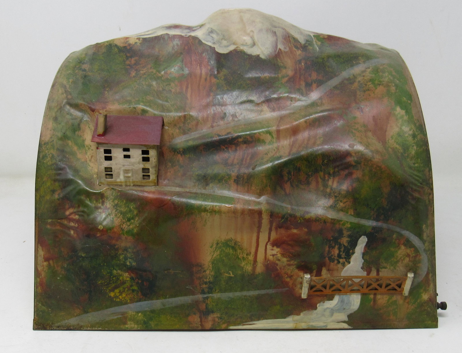 Lionel Tin Tunnel: Approx 9" x 12" x 9 1/2" tall
