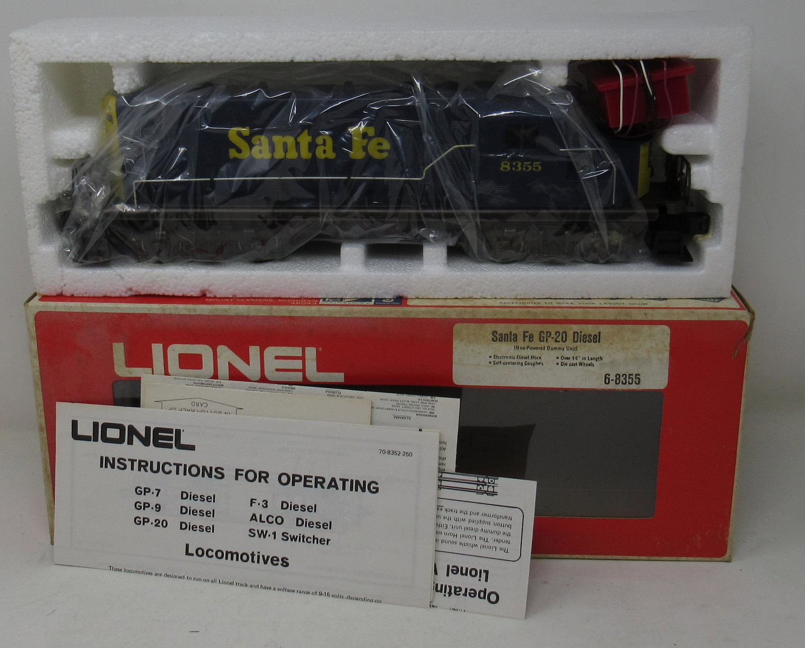 Lionel Santa Fe GP-20 Diesel Dummy: No. 6-8355