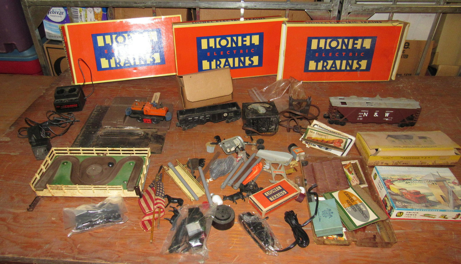 Table Contents of Misc Train Accessories & Parts: Getting all pictured. The 3 boxes in back are empty.