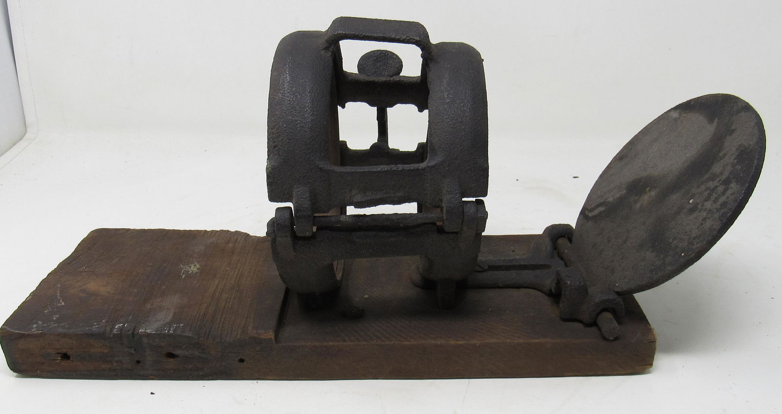 Antique Cast Iron Asparagus Buncher Jun 07, 2020 M.J. Stasak Jr