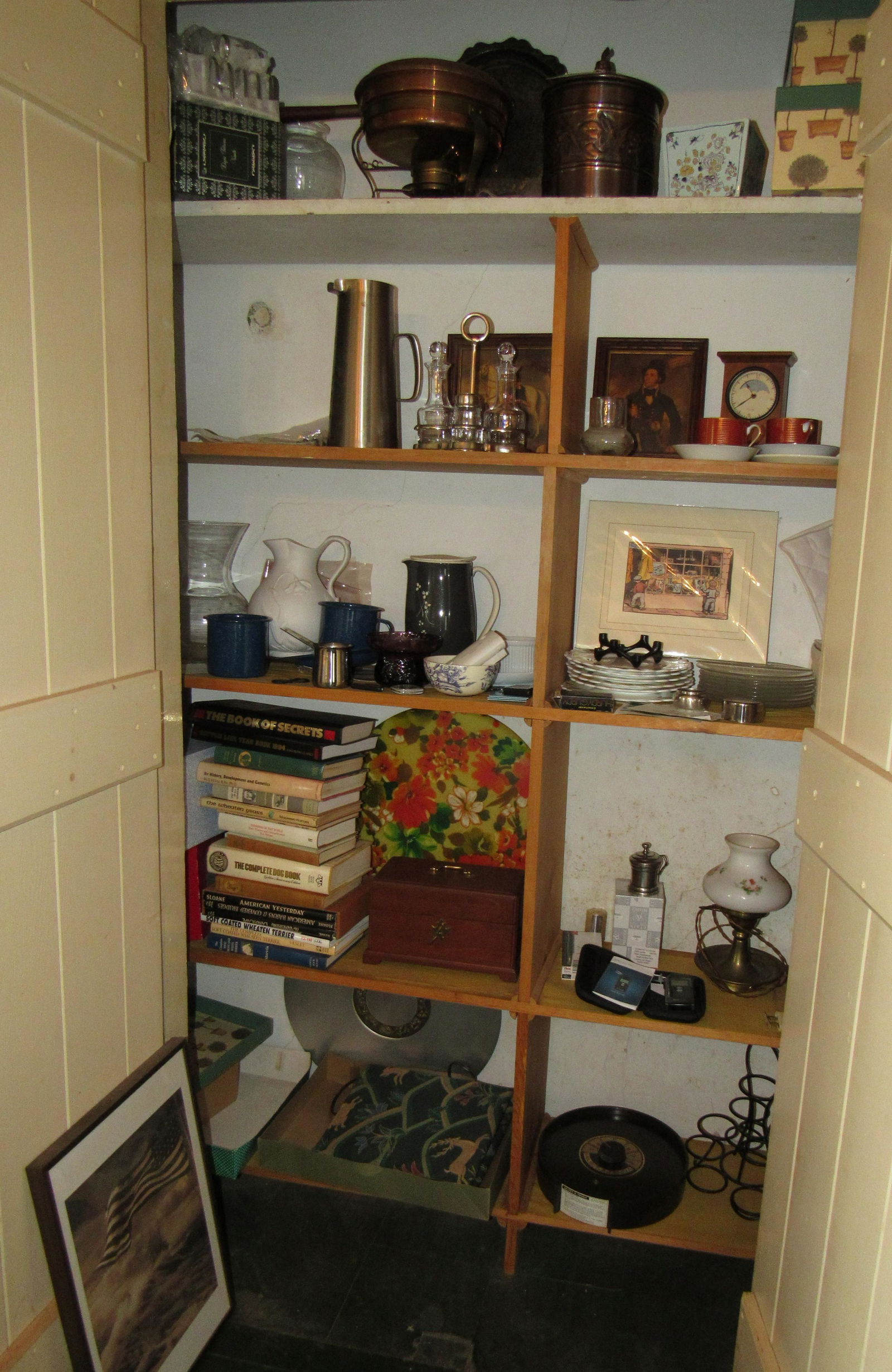 Closet Contents Misc Glassware Ice Bucket (1 of 12)