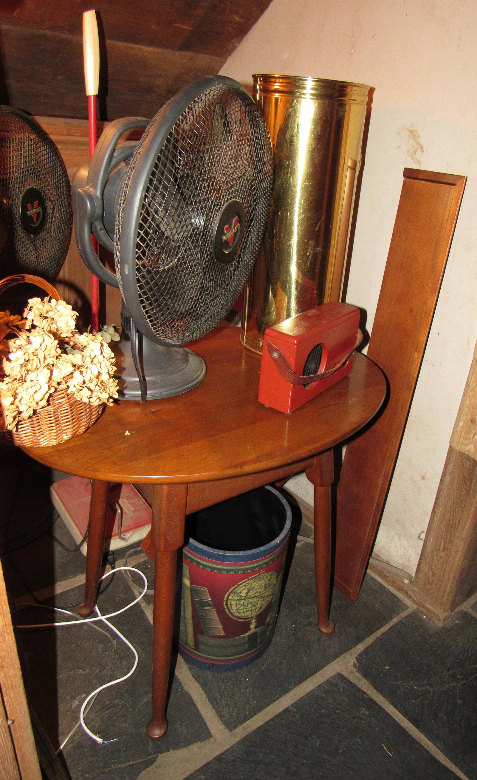 Table Fans Umbrella Rack Misc: Getting all pictured