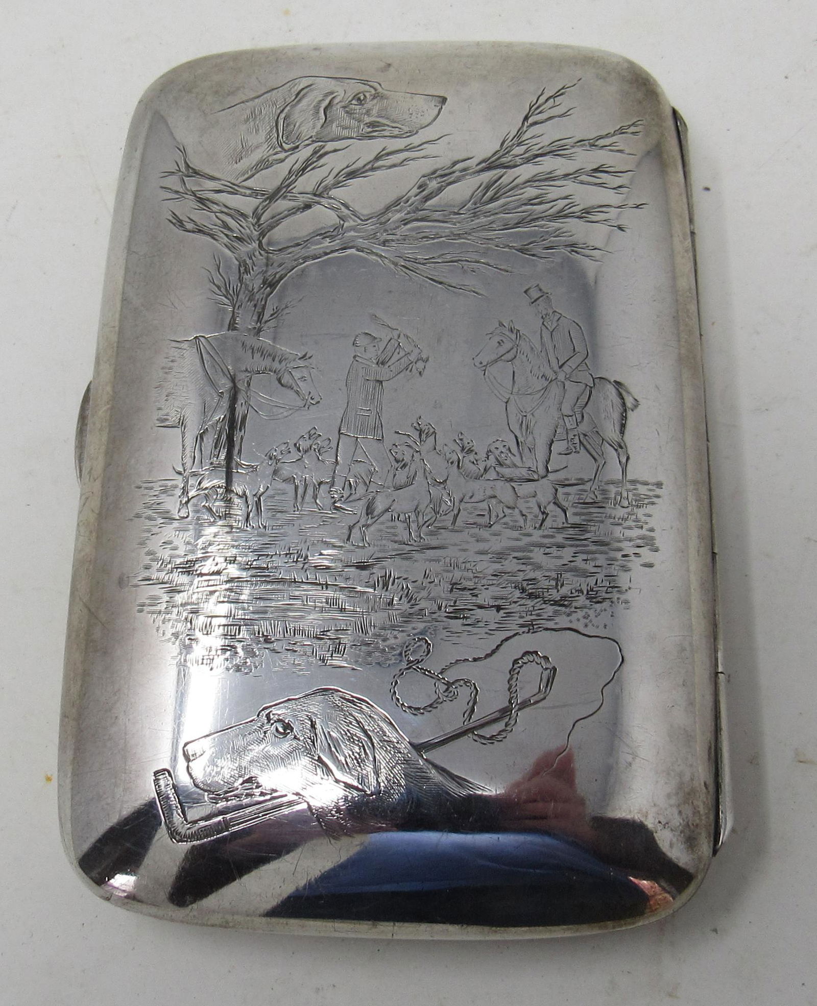 Cigarette Case with Fox Hunt Scene (1 of 5)