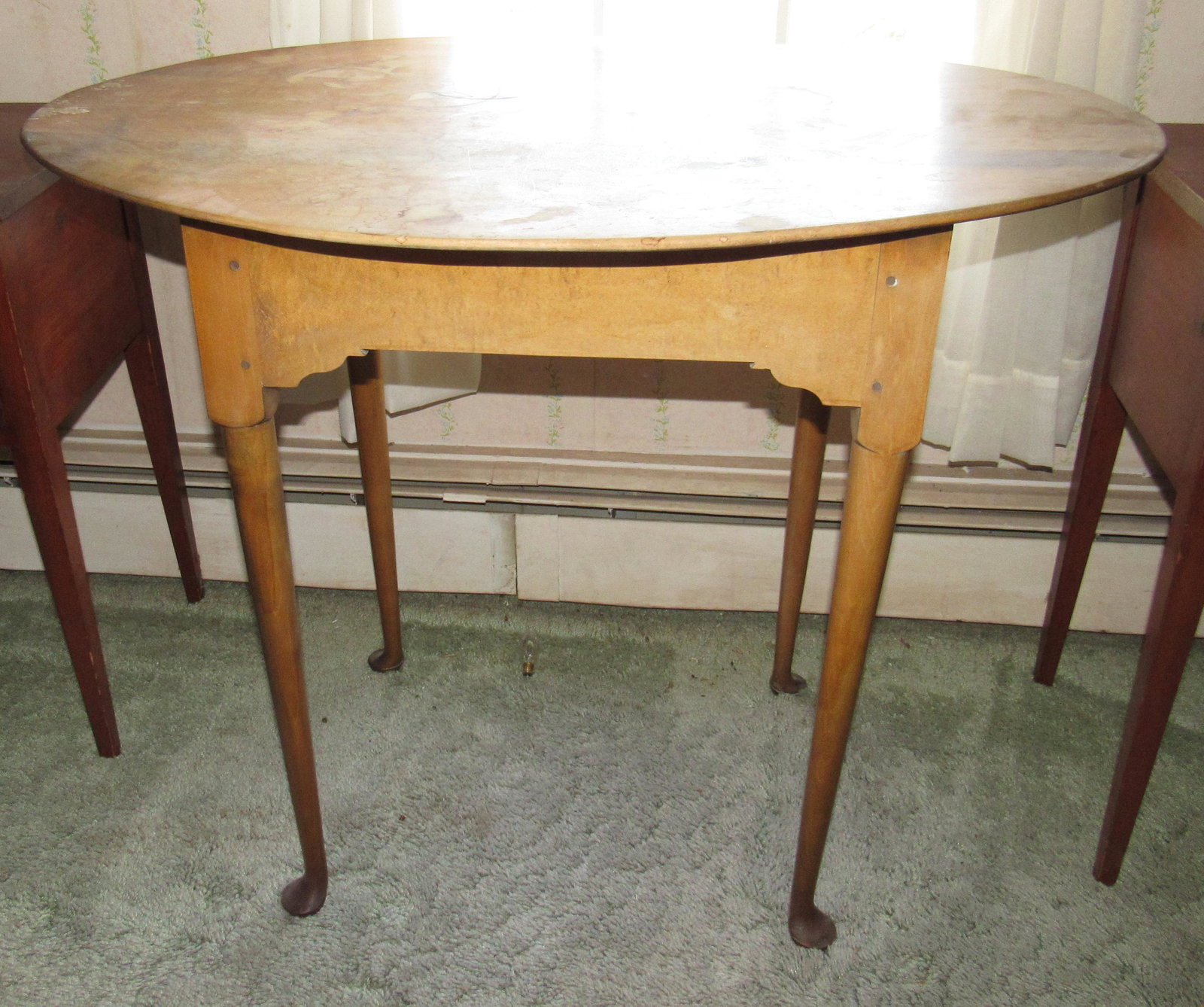 Chapin Townsend Queen Anne Style Tea Table: Approx 25" x 34" x 27 1/2" tall