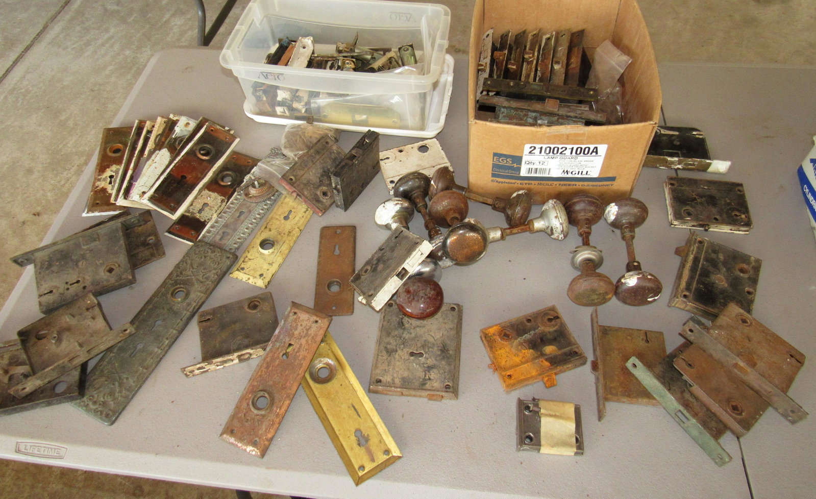 Door Hardware Locks Knobs Escutcheons: Getting all pictured