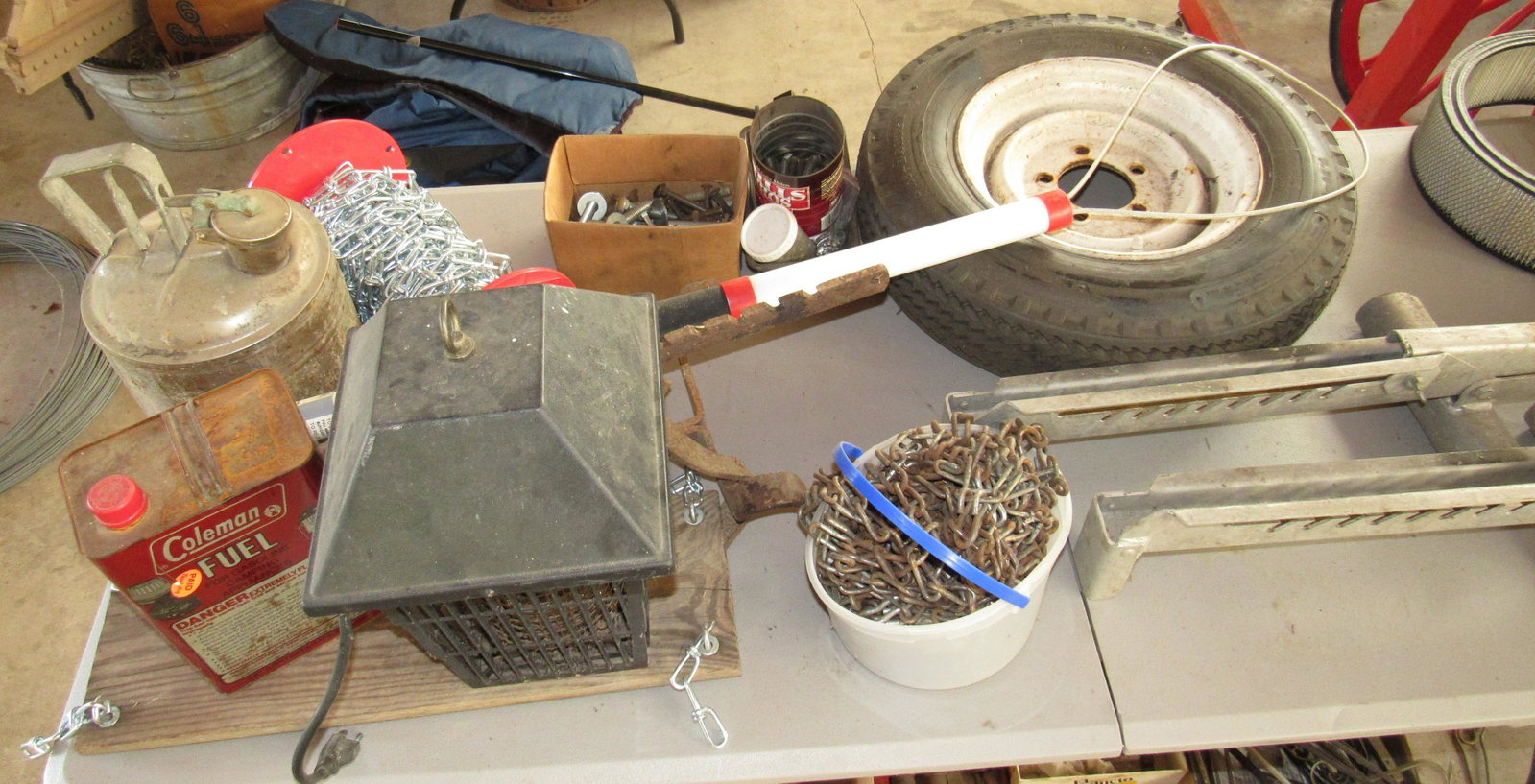 Tools Hinges Snarem Chain Misc Hardware: Getting all pictured on and under tabe