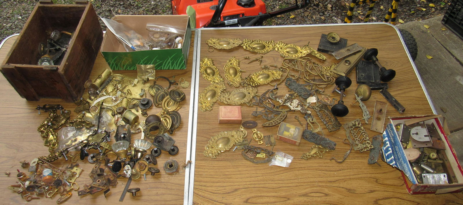 Antique & Vintage Furniture Hardware Doorknobs: Getting all pictured on table, including Western Electric Wooden Box