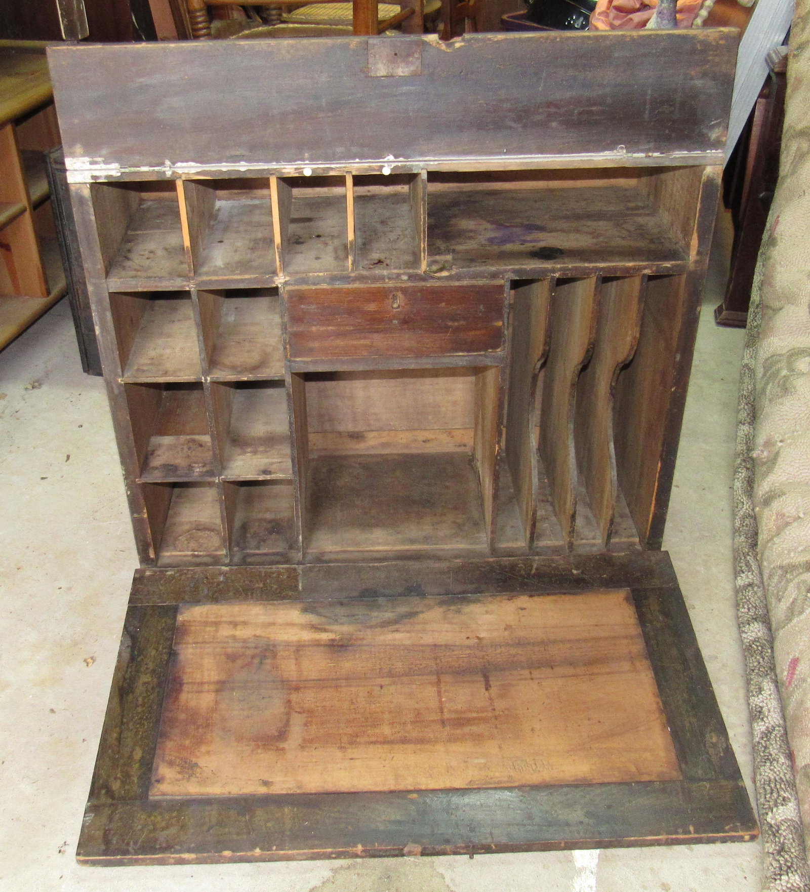 Campaign / Field Desk: Apprx 12 1/2" x 30" x 25 1/2" tall
