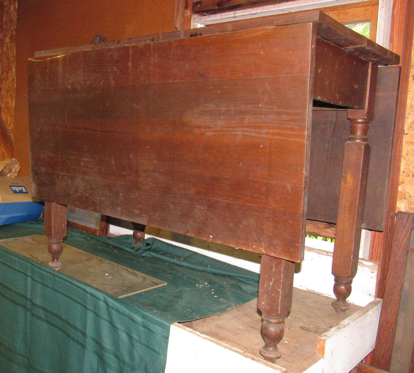 Drop Leaf Table: Approx 22" (closed) x 39" x 28 3/4" tall.