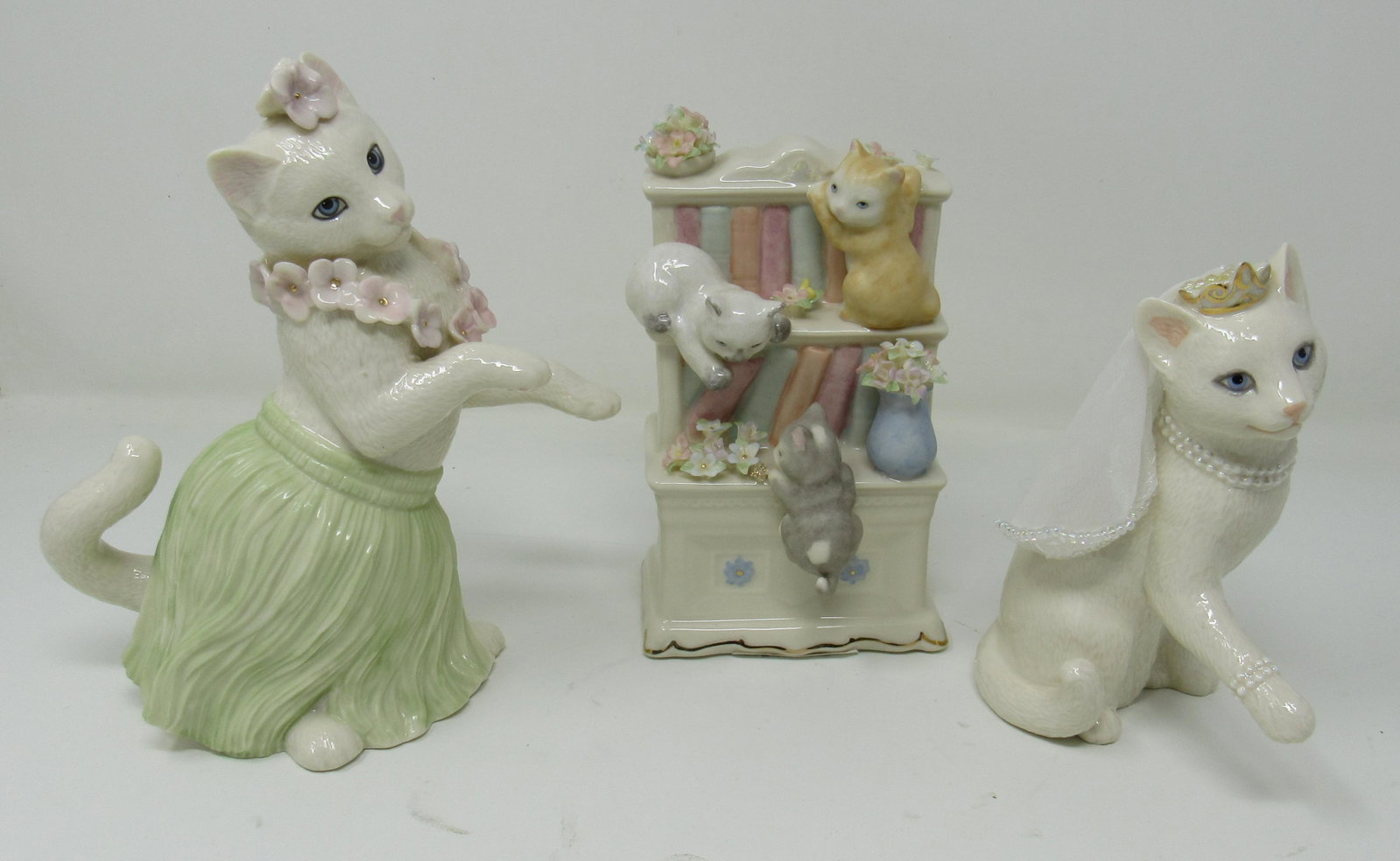 3 Lenox Cats: Tallest is approx 7"
