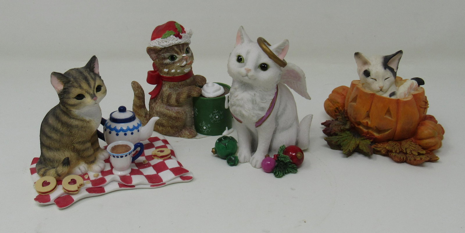 4 Lenox Cats: Tallest is approx 3 1/2" tall