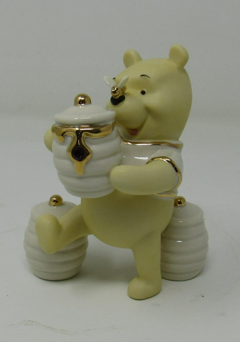 Lenox Disney Pooh Bear: Apprx 4 1/2" tall