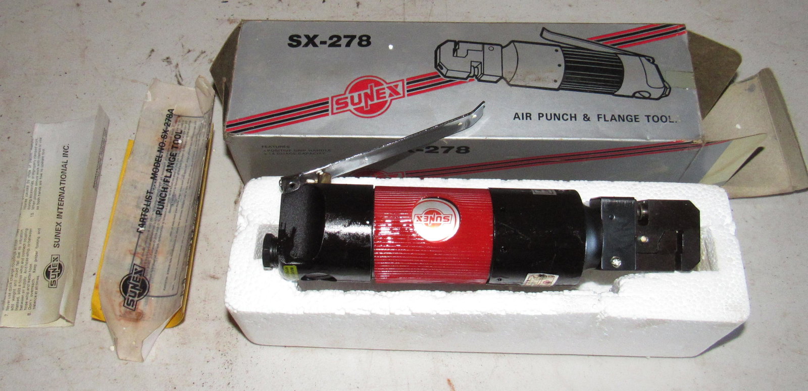 Sunex SX-278 Air Punch & Flange Tool: Looks like it was never used