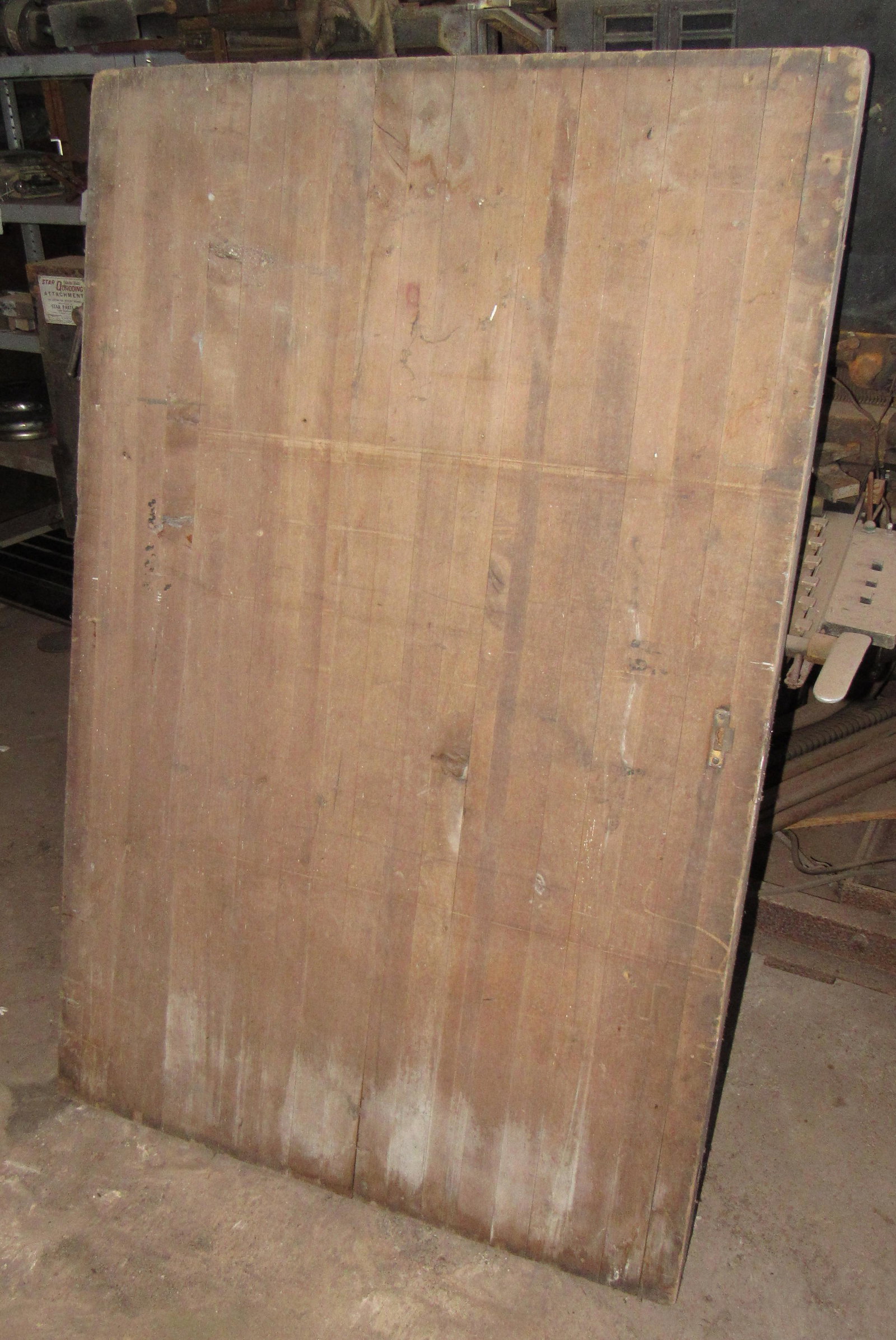 Butcher Block Top: Apprx 32 1/2" X 50" x 2 1/2" thick